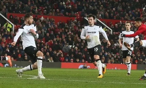 5 điểm nhấn Man Utd 2-0 Derby: Rashford đen đủi, Lingard lên đồng