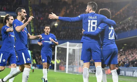 Olivier Giroud lập công, Chelsea kết liễu Hull City trong hiệp một