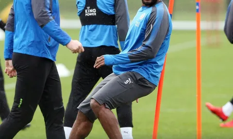 Đại chiến Everton, Bầy cáo nỗ lực tập luyện dưới cơn mưa nặng hạt