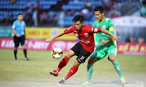 Trước vòng 8 V-League: Cuộc chiến trên đỉnh và dưới đáy