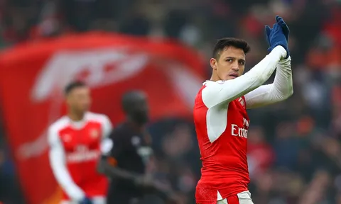 HLV Tim Sherwood khẳng định Sanchez sẽ đến Man City