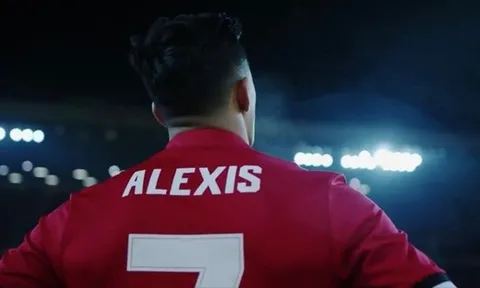 Alexis Sanchez rạng rỡ trở thành số 7 mới ở Man Utd
