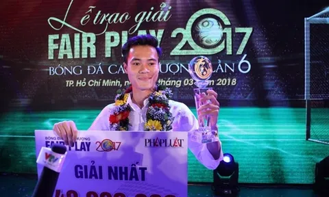 Điểm tin bóng đá Việt Nam sáng 15/03: Văn Toàn “đốn tim” NHM bằng hành động cao thượng