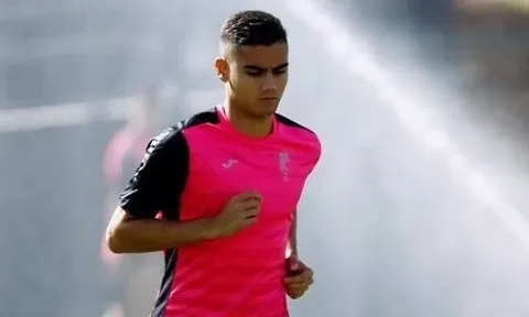 Andreas Pereira hoàn toàn bất lực vs Real Madrid