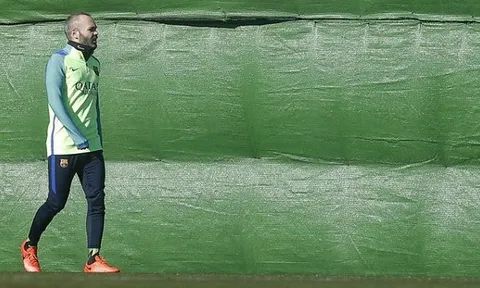Andres Iniesta: Thủ quân hay 'Siêu dự bị'?