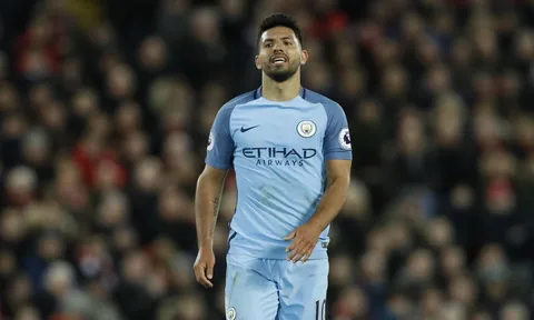 Anfield - mảnh đất dữ với Aguero