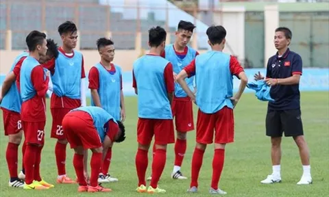 HLV Hoàng Anh Tuấn phá lệ, U20 Việt Nam “đấu” đàn em