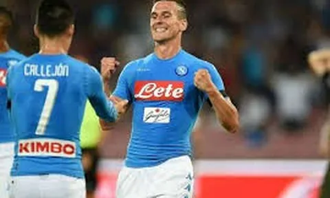 Arkadiusz Milik - 'Siêu tân binh' chuẩn bị tái xuất của Napoli