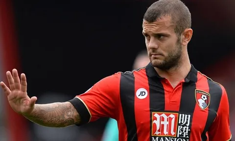 Arsenal khủng hoảng, Wenger tiếc Wilshere