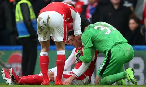 Arsenal nguy cơ vắng trụ cột trước trận Hull City