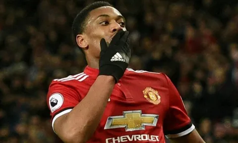 Arsenal thà mua Martial còn hơn Mkhitaryan