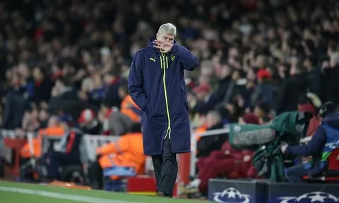 Arsenal thua thảm: Highbury không chết cho điều đó