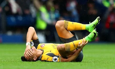 Arsenal trả giá đắt sau cú sốc West Brom