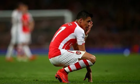 Arsenal vừa trải qua 3 tuần thảm họa