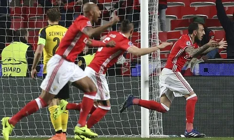 Aubameyang sút hỏng phạt đền, Dortmund sẩy chân đáng tiếc trước Benfica