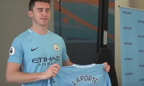 Aymeric Laporte ngượng ngùng trong ngay ra mắt Man City