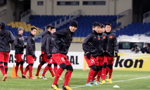Chùm ảnh: Thầy trò Park Hang-seo làm quen sân Kunshan Sport Center chờ "đại chiến" U23 Hàn Quốc
