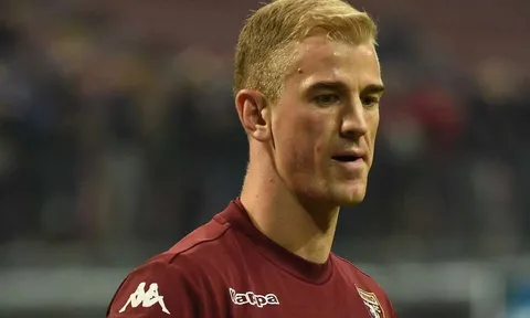 Bạn bè tiết lộ Joe Hart muốn tới Liverpool