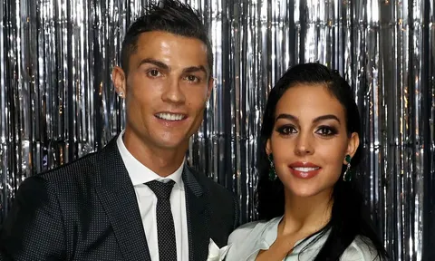 Bạn gái Ronaldo quyết tâm học làm giàu