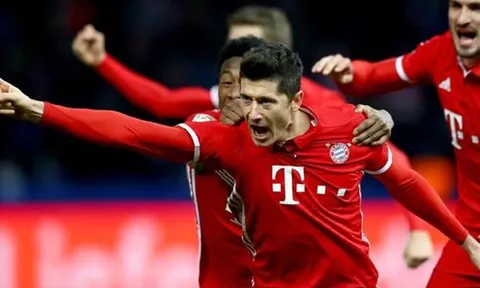 Bàn thắng của Lewandowski đi vào lịch sử Bundesliga