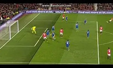 Bàn thắng không được công nhận của Ibra (vs Everton)