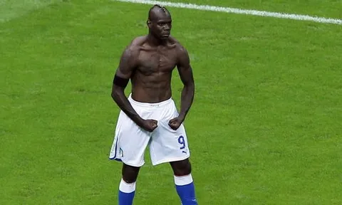 Bàn thắng kinh điển: Mario Balotelli vs Đức