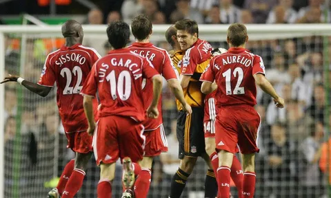 Bàn thắng kinh điển: Xabi Alonso vs Newcastle