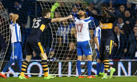 Bàn thắng “siêu rùa” giúp Newcastle dẫn đầu Championship