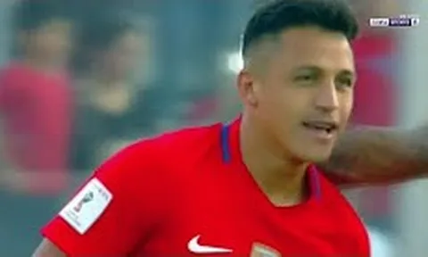 Bàn thắng tuyệt đẹp của Sanchez (vs Venezuela)