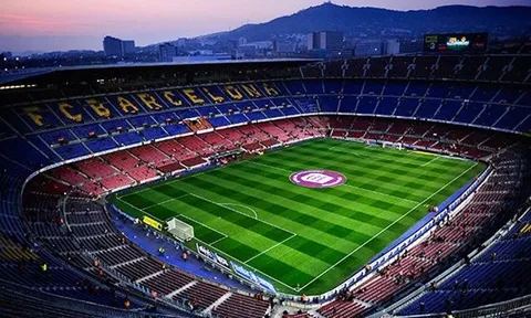 Barca bị tố 'phá nát' giấc mơ của thủ thành trẻ