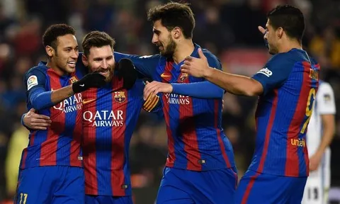 Barca giành vé đi tiếp trong trận cầu mưa bàn thắng