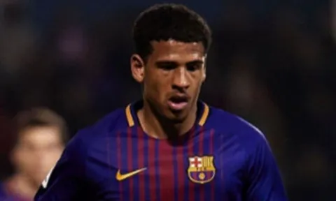 Barca ra mắt cầu thủ người Anh đầu tiên sau 29 năm