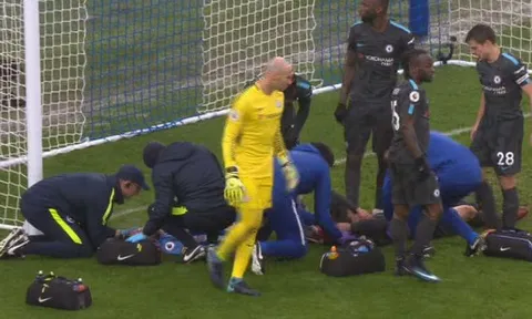 Bất tỉnh sau va chạm, sao trẻ Chelsea vắng mặt trận đại chiến với Arsenal