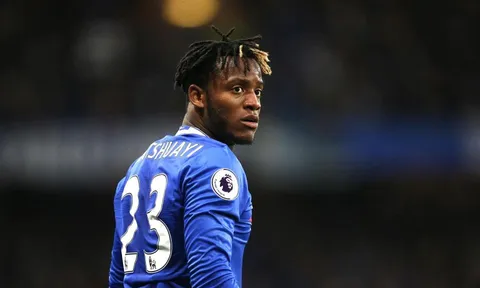 Batshuayi sợ không thể đào tẩu khỏi Chelsea