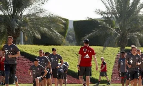Bayern kết thúc kỳ huấn luyện trên cát bỏng và dưới nắng cháy ở Doha