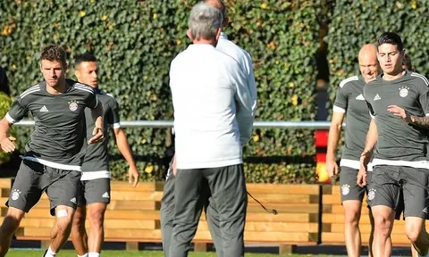 Bayern tập huấn tại Doha: Jupp "mơ" về kỳ tích ở mùa giải 2012-13