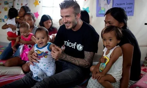 Beckham làm từ thiện để được phong tước Hiệp sĩ