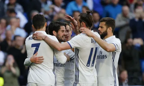 Benzema nổ súng, Real duy trì áp lực lên Barca