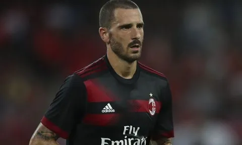 Thất bại trước Arsenal, Bonucci cảm ơn fan rối rít