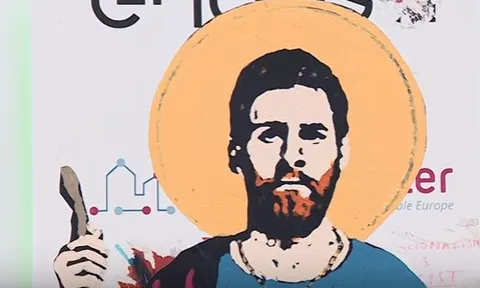Bức ảnh về thánh Messi xuất hiện giữa thành phố Barcelona