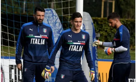 Buffon  'nhiệt tình' giành khung gỗ với 2 hậu bối