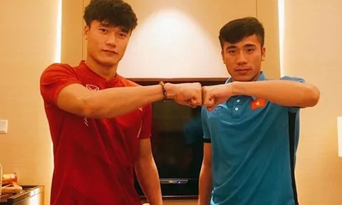 Bùi Tiến Dũng thức khuya viết nhật ký về U23 Việt Nam