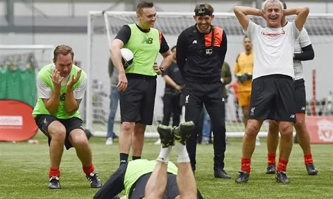 Các huyền thoại Liverpool nôn nóng được so tài với Real