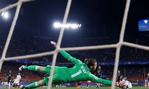 CẬN CẢNH: De Gea khiến Sevilla nản lòng, một tay cứu Man Utd