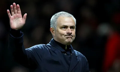 Carrick thừa nhận Mourinho đã thay đổi