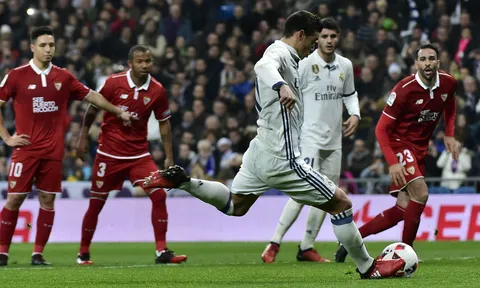 Cầu thủ bị 'ruồng bỏ' tỏa sáng, Kền kền hạ sát Sevilla ngay tại thánh địa Bernabeu