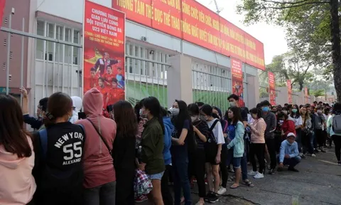 “Cháy vé” giao lưu U23 Việt Nam trên sân Thống Nhất