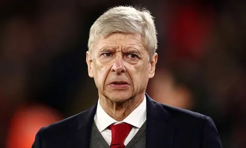 CĐV Arsenal đừng vội mừng: Wenger chưa đầu hàng