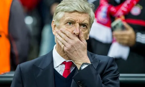 CĐV Arsenal phản ứng dữ dội: Không hợp đồng mới cho Wenger!