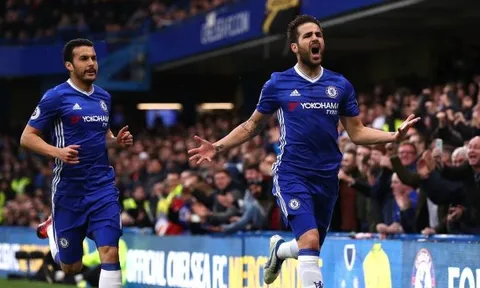 Cesc Fabregas chơi chói sáng trước Swansea